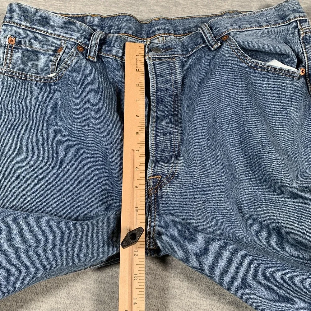 Levis 501‎ Jeans Mens 34x34 Blue Denim Straight Leg Button Fly Original Fit
